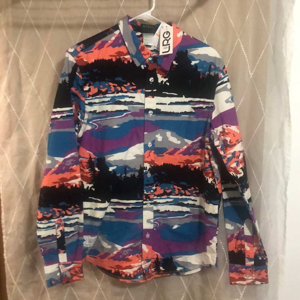 NWT soft flannel with nature scene print - Picture 1 of 4